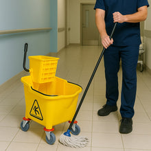 Cargar imagen en el visor de la galería, CUBETA CON EXPRIMIDOR DE 36L AMARILLA