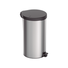 Cargar imagen en el visor de la galería, BASURERO INOX C/PEDAL NEW 20 LT