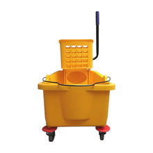 Cargar imagen en el visor de la galería, CUBETA CON EXPRIMIDOR DE 36L AMARILLA