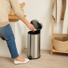 Cargar imagen en el visor de la galería, BASURERO INOX PEDAL 30 LTS BRASIL PLUS