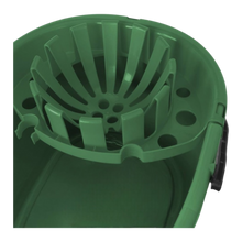 Cargar imagen en el visor de la galería, CUBETA C/EXPRIMIDOR 17 LT VERDE