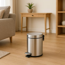 Cargar imagen en el visor de la galería, BASURERO AC/INOX 05 LT C/PEDAL