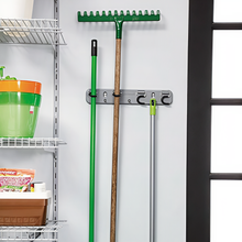 Cargar imagen en el visor de la galería, SOPORTE ESCOBAS PLASTICO INYECCION BCO