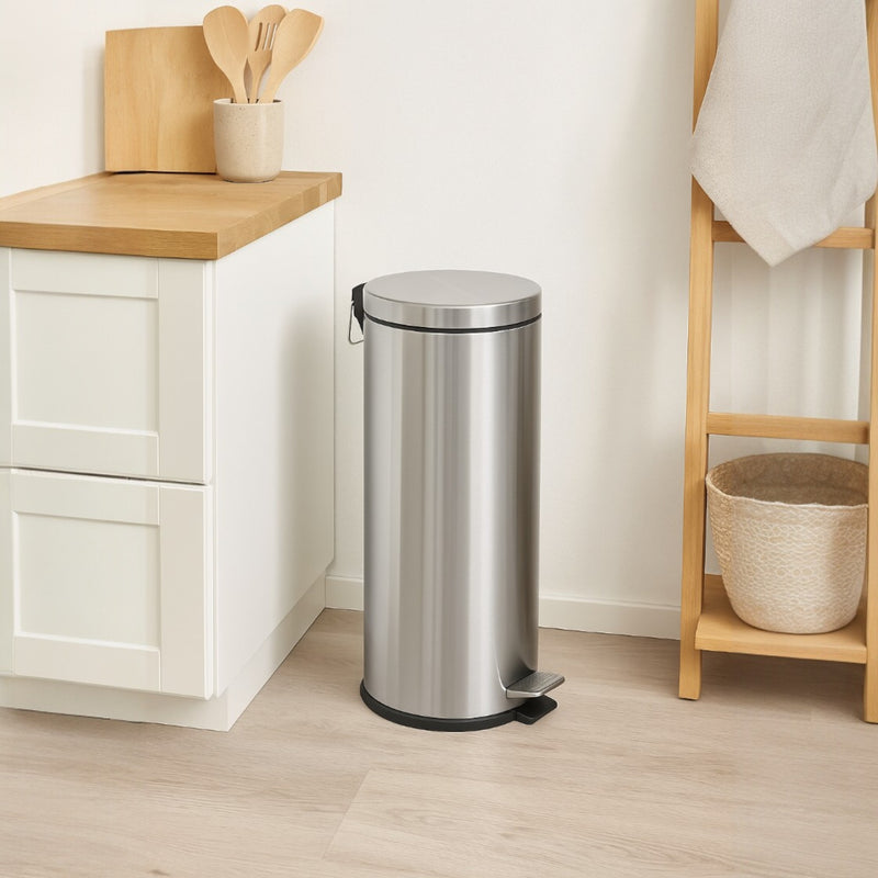 BASURERO INOX PEDAL 30 LTS BRASIL PLUS