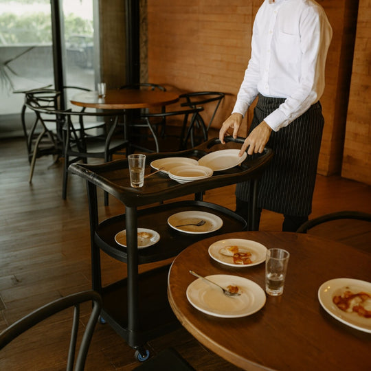 CARRITO DE SERVICIO 3 NIVELES C/ FRENO