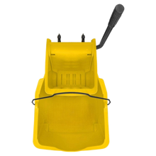 Cargar imagen en el visor de la galería, CUBETA EXPRIMIDOR 32 LT AMARILLO

